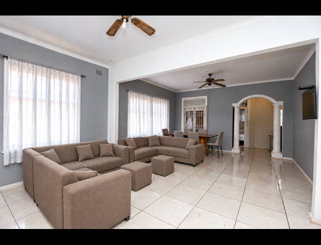 4 BEDROOM HOUSE FOR SALE IN GLENWOOD